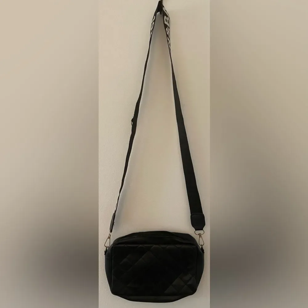 Kuchen & Co Black Text Purse